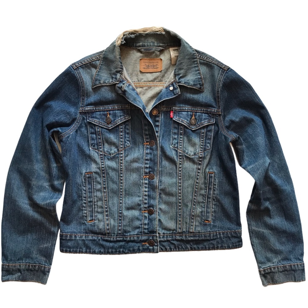 Levi’s Trucker jacket grunge look hobo look chic distressed look